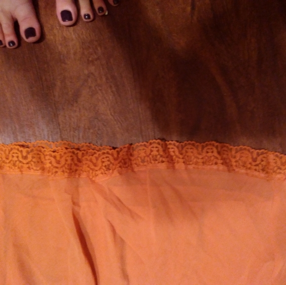 Closet clearout - Picture 3 of 4